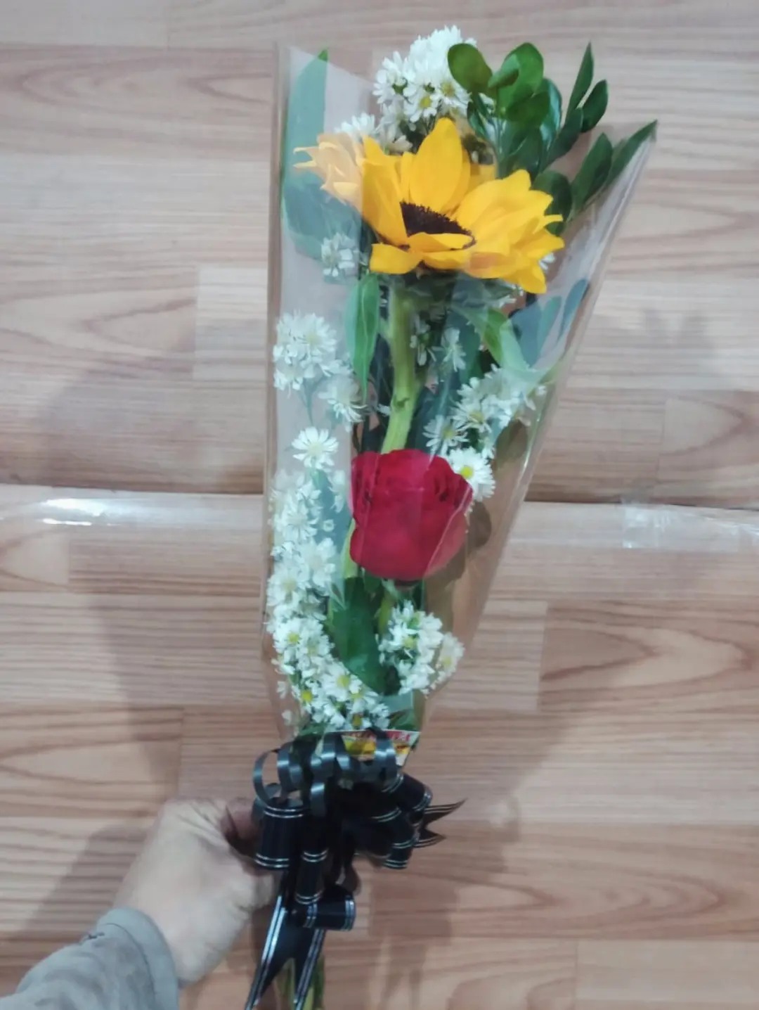 Escolher o buquê certo no Dia das Mães não é detalhe, é o que define o impacto do seu presente e a memória que fica.